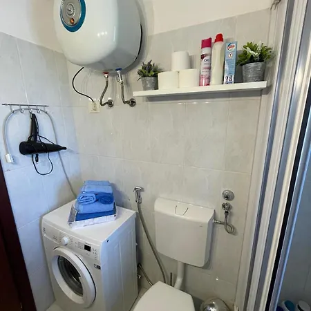 Fondachello Apartment *