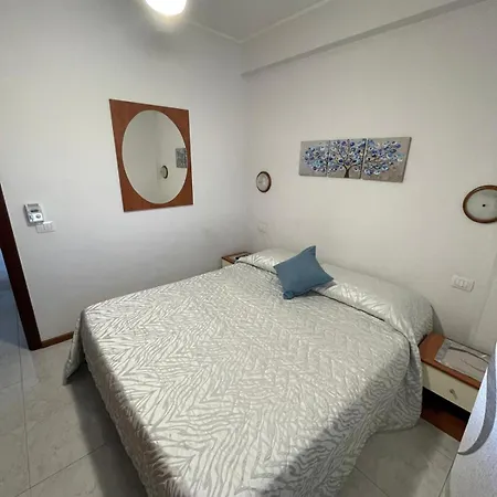 Fondachello Apartment